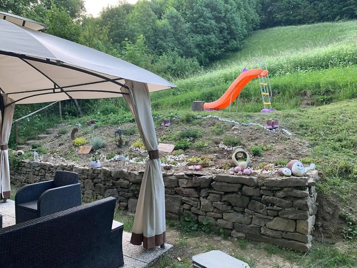 Casa Vacanze Casuglie Fanano 0*,  Italia